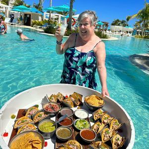 Meet your Posher, Lori